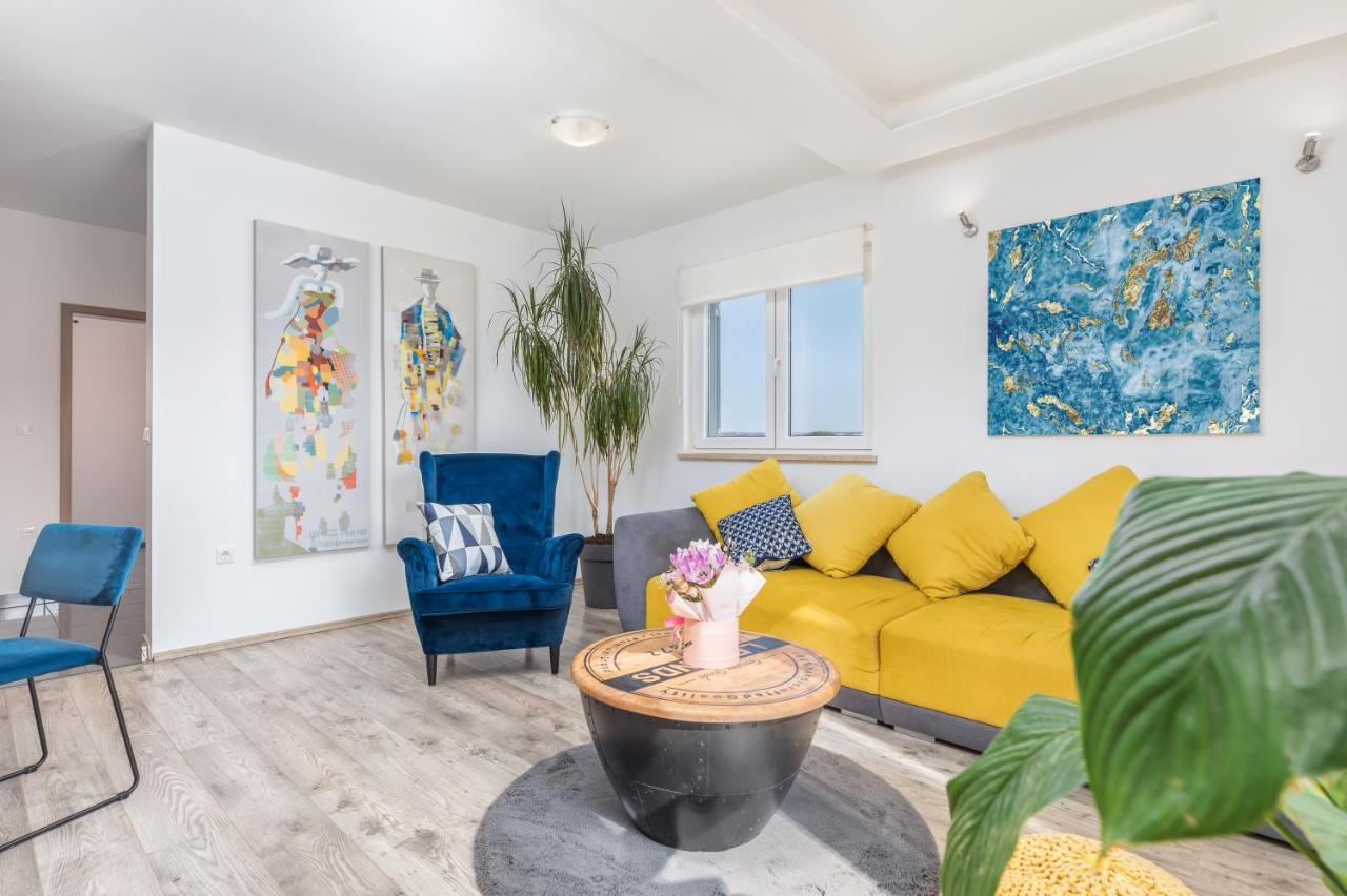 Apartman Nina 파자나 외부 사진